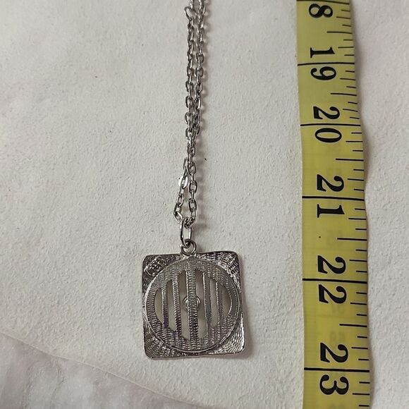 VINTAGE Celebrity Necklace - Picture 5 of 5